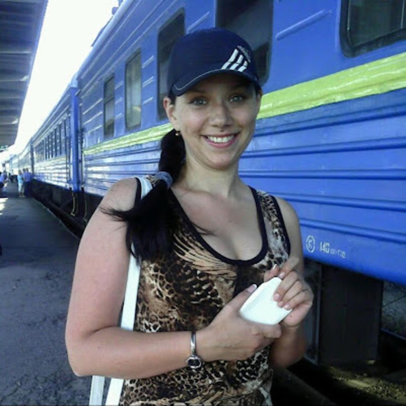 Meet your Posher, Viktoriia - Picture 1 of 1